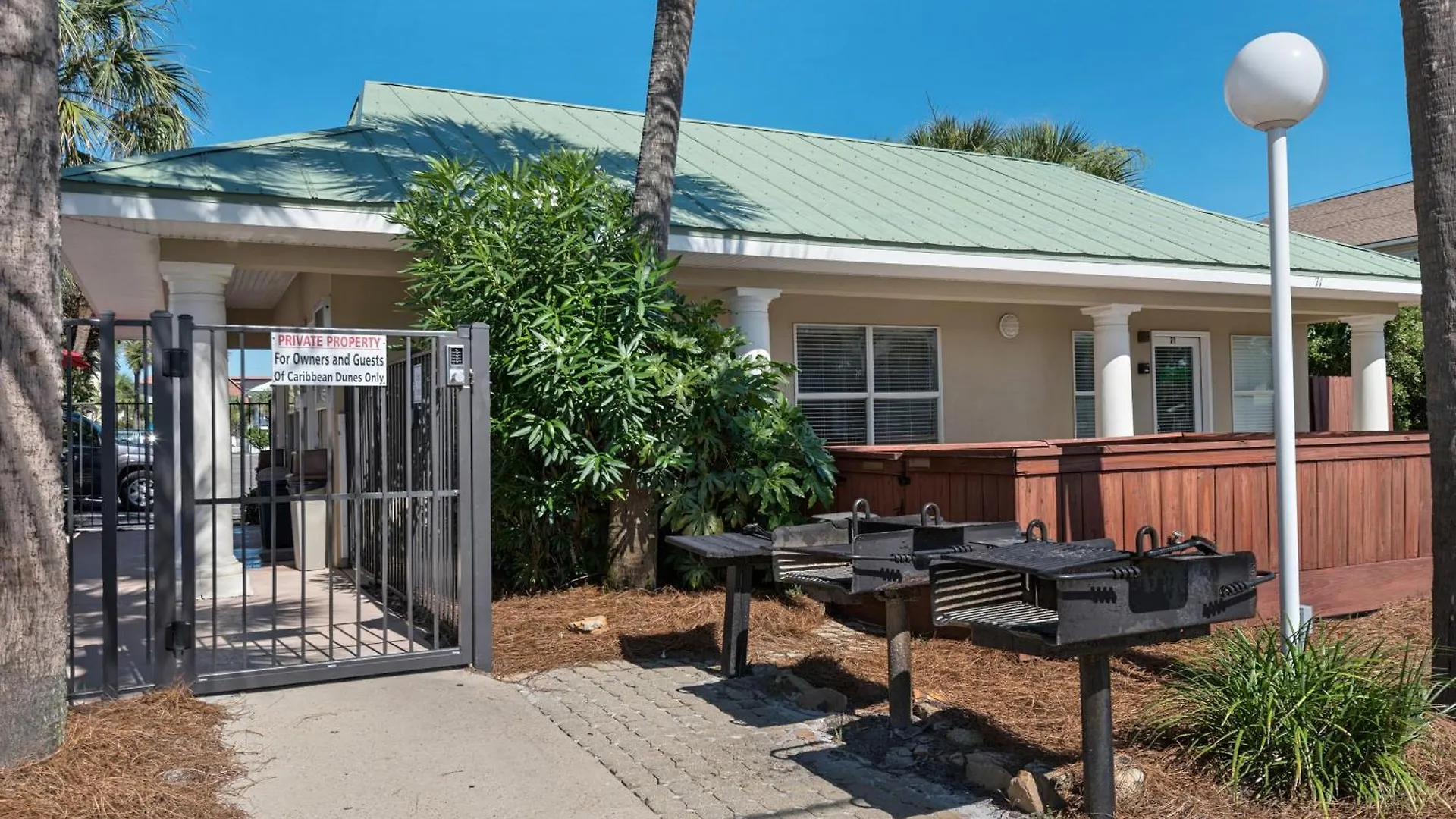 Apartment Caribbean Dunes 108 By Newman-Dailey Destin
